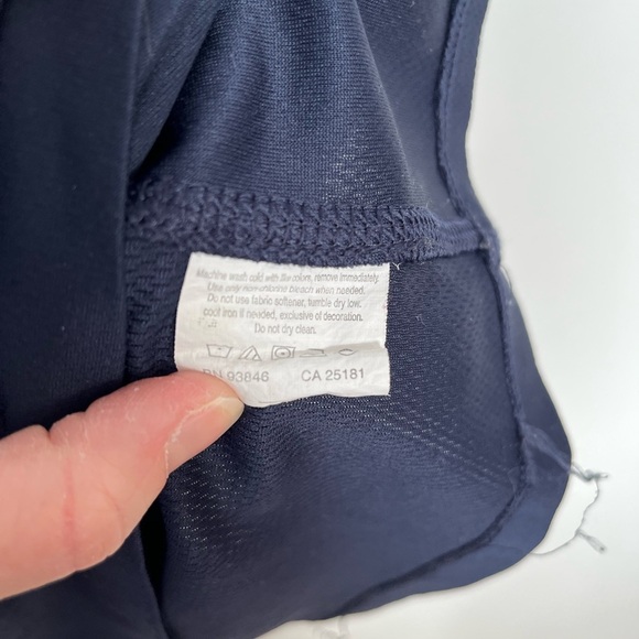 New Balance Navy blue T-Shirt with slogan on back - Picture 3 of 5